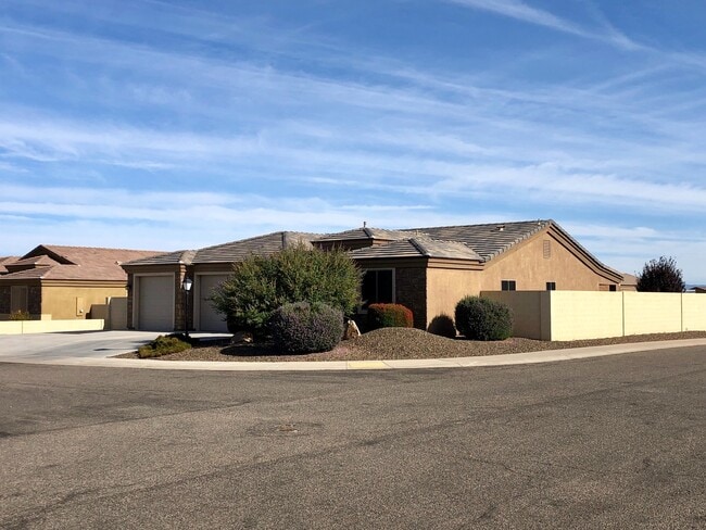 Photo - Gorgeous 3 Bedroom Home in Long Mountain Estates!