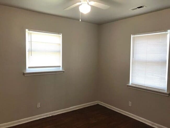 Photo - 2 Bedroom 1 Bath Home - Recently updated a...