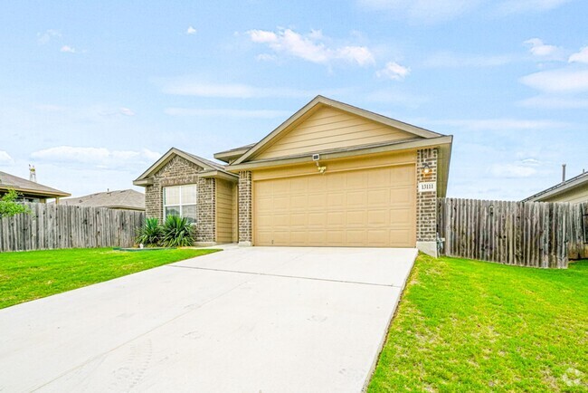 Building Photo - First time rental!