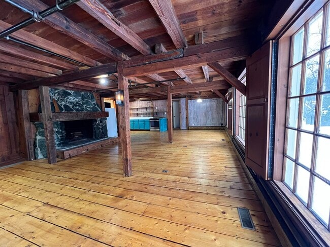 Photo - 79 Amherst St