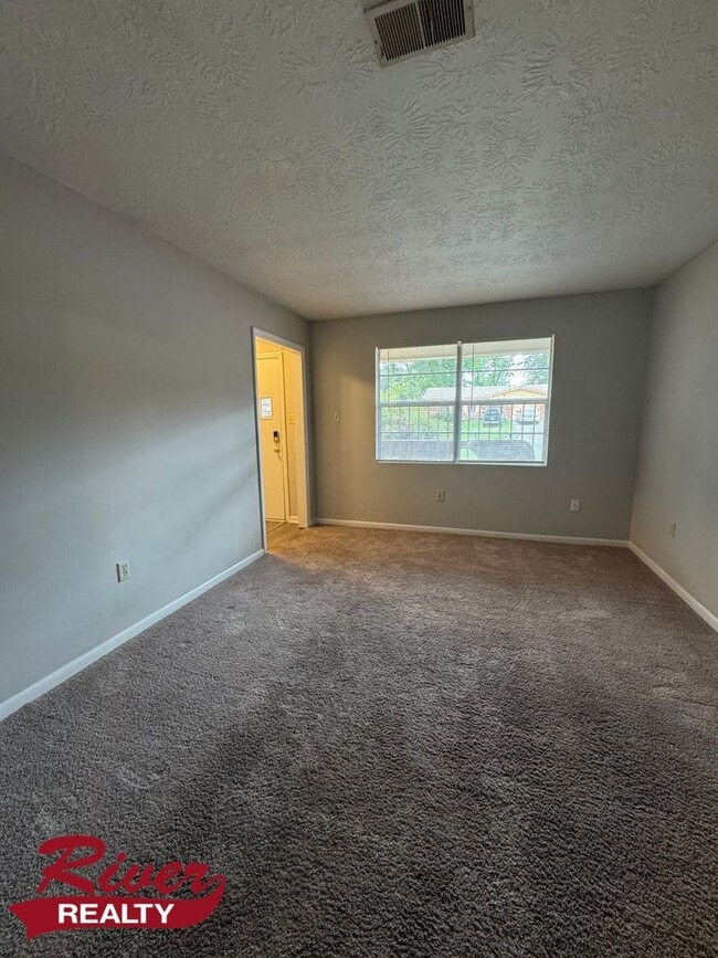 Photo - 3 Bedroom 2 Bath House with Double Garage ...