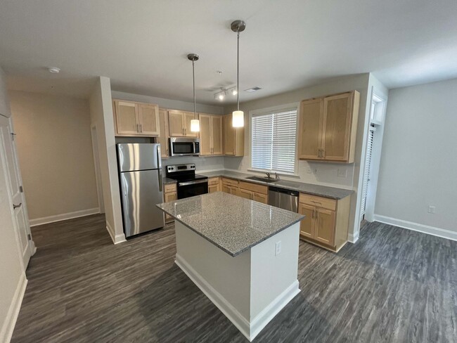 Marcom Street Apartments - Marcom Street Apartments