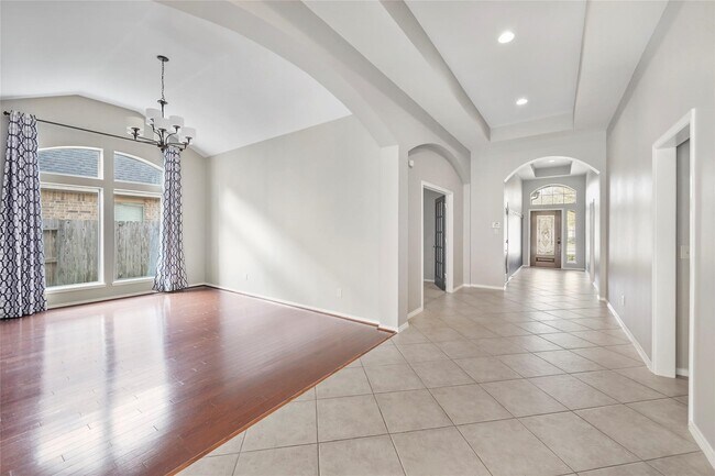 Photo - 2886 Woodland Glen Ln