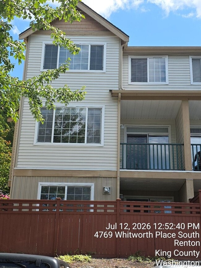 Photo - 4773 Whitworth Pl S