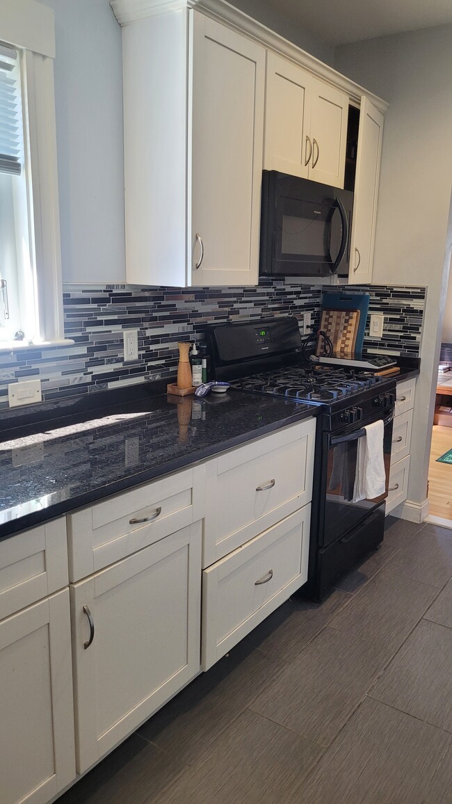 Photo - 132 W Adams St Unit 132