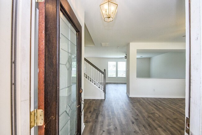 Photo - 21610 Woodoak Ct