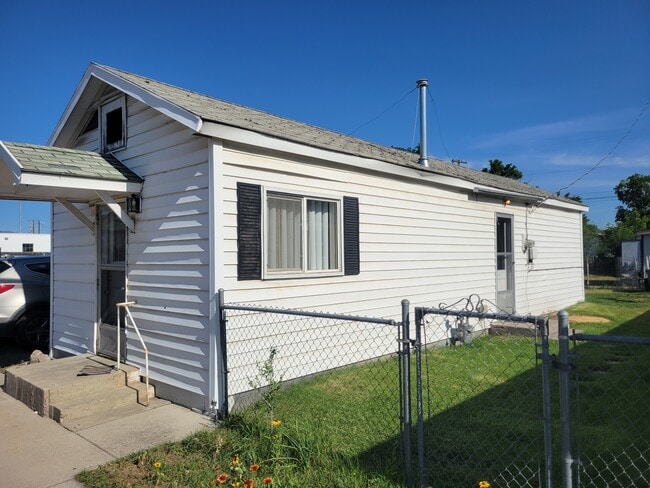 Photo - 2322 South Ave W Casa