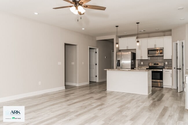 Photo - 219 Beau Claire Cir