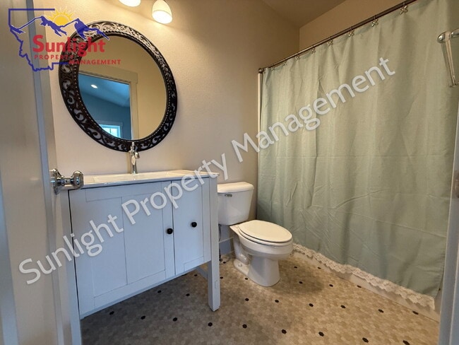 Photo - Modern 2 Bed 2 Bath Single Family Home that allows small pets!