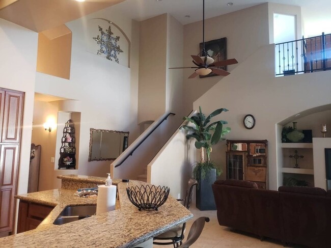 Photo - 13401 N 18th St