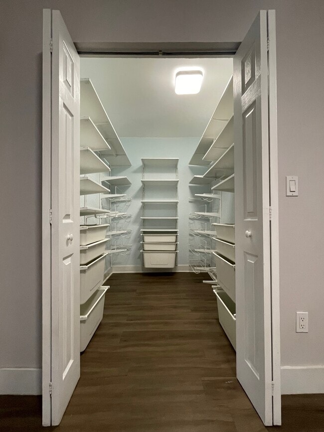 Photo - 3098 SW 6th St