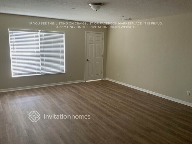 Photo - 1342 Bella Coola Dr