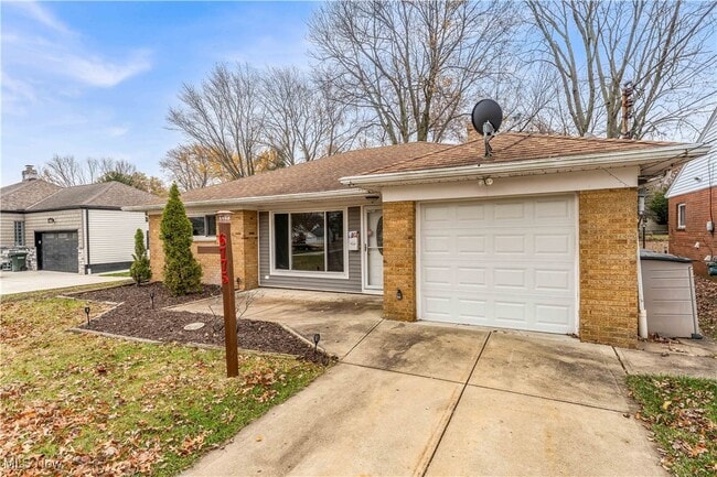 Photo - 6775 Middlebrook Blvd