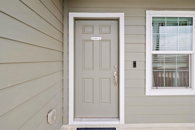 Photo - 504 Blanco Vista