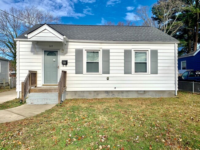 Photo - 149 Chichester Ave House