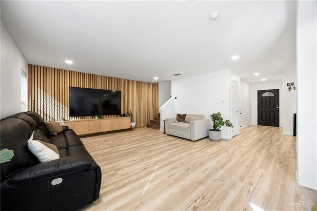 Photo - 25 Alvarado St