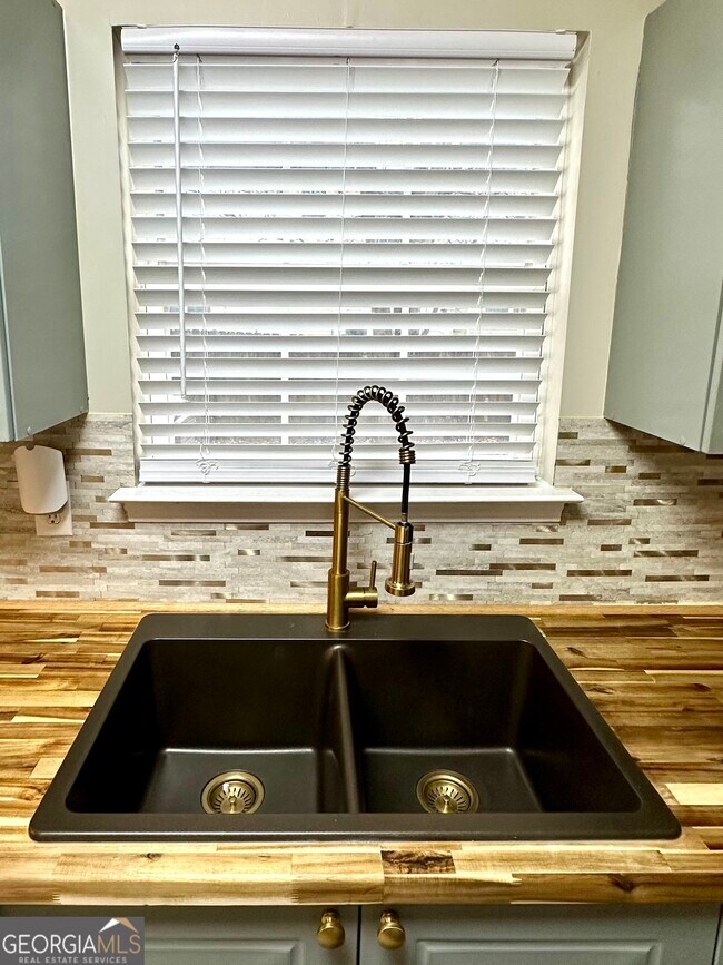 Photo - 236 Turnstone Rd