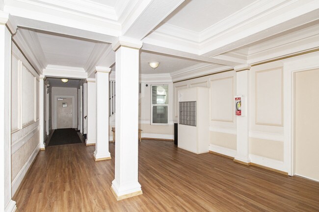 1301 Leavenworth