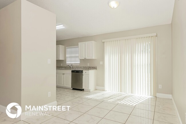 Photo - 1715 Montecito Ave