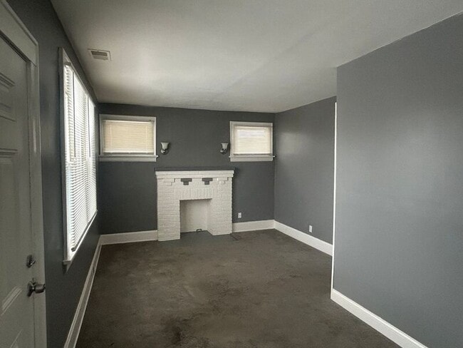 Photo - 3808 Kenker Pl Unidad #2