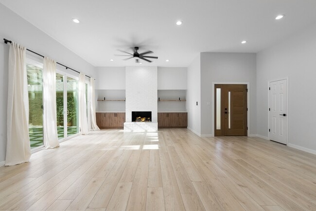 Photo - 14140 Regency Pl
