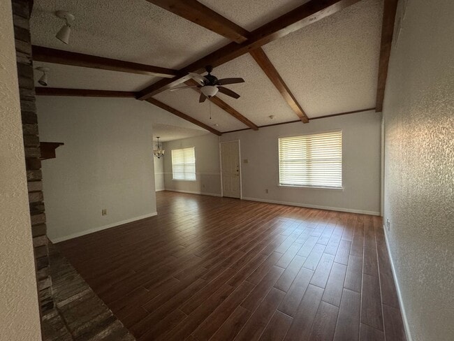 Photo - 807 Bass Cir