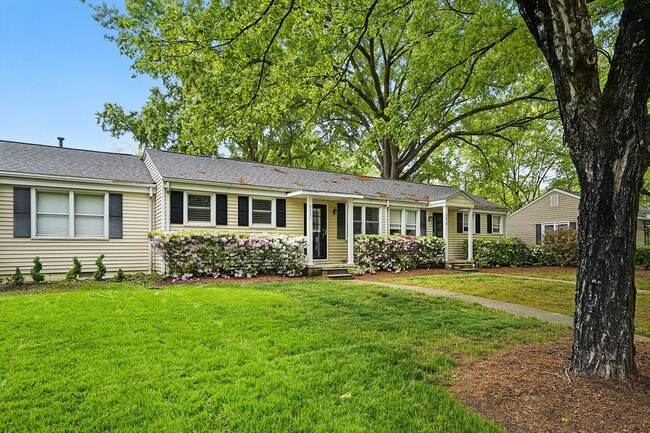 Photo - PRICE REDUCED!! Fully FURNISHED Home in a ...