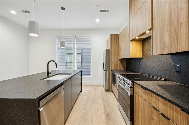 Photo - 2206 Arroyo Ave