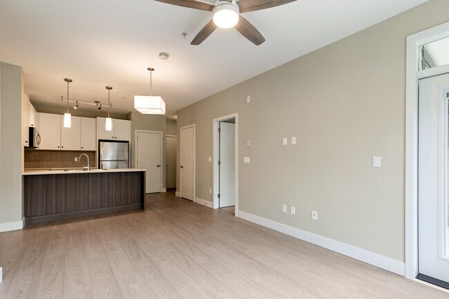 Photo - 1948-1948 N Parallel Rd