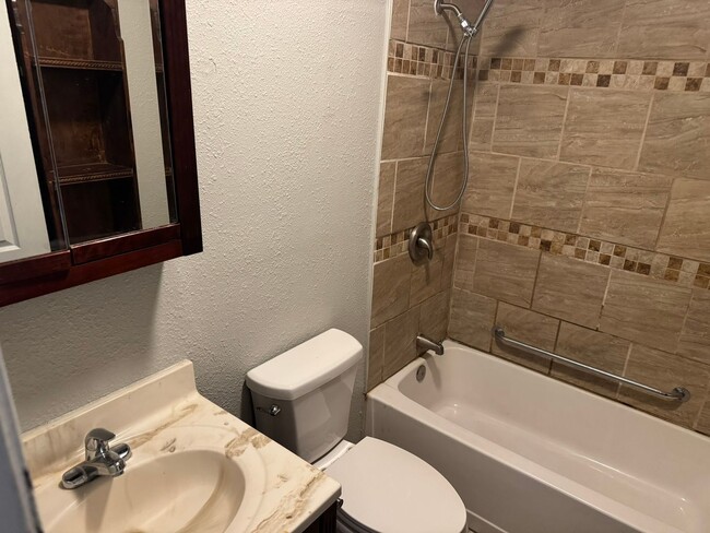 Photo - 5752 Edmeston Dr