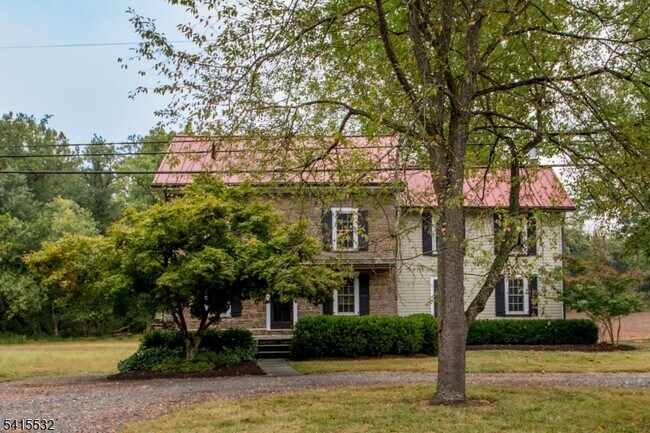 Photo - 2170 Daniel Bray Hwy