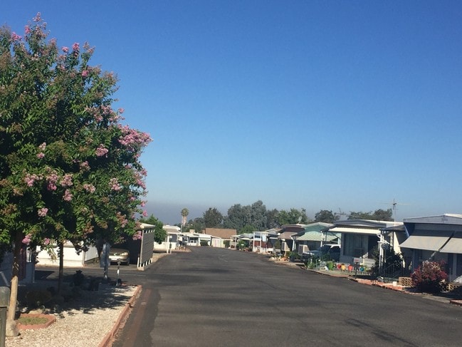 Twin Pines Mobile Home Park