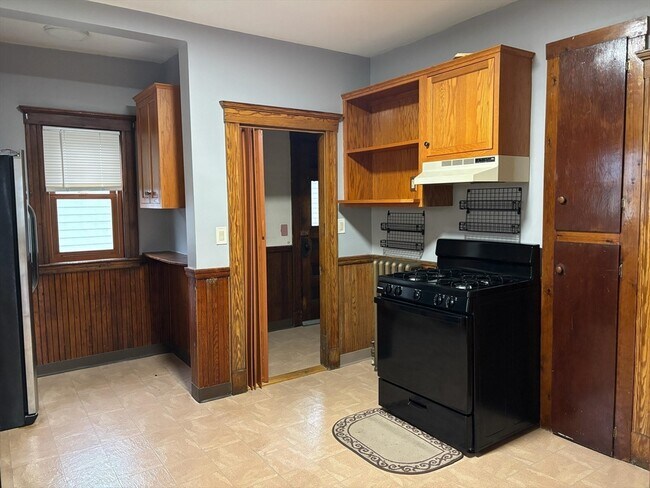 Photo - 250 Arlington St Apartment Unit 1