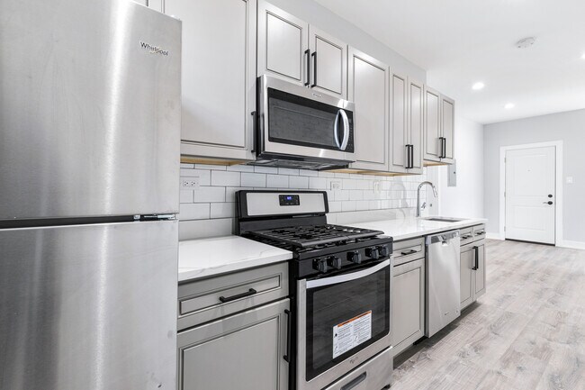 Photo - 6954 N Wolcott Ave Unit 1