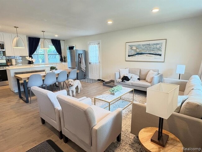 Photo - 2274 Leif Ave