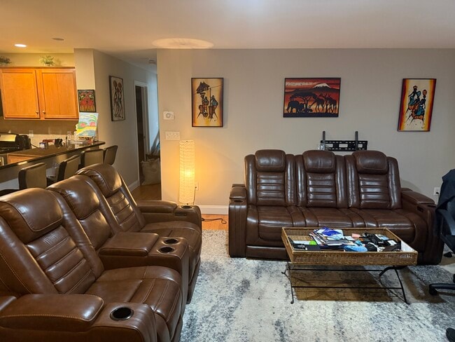 Photo - 120 Wyllis Ave Unit Britney Place