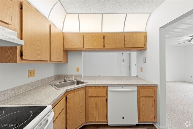 Building Photo - 9970 Sailview Ct Unit 9 Rental