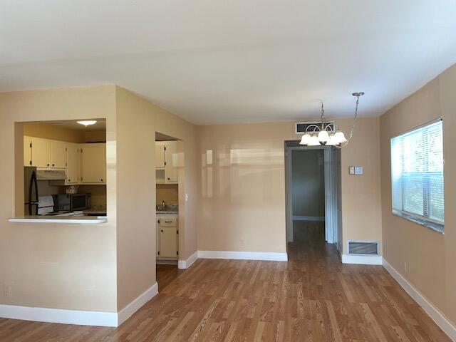 Photo - 610 Saxony Ln Condo