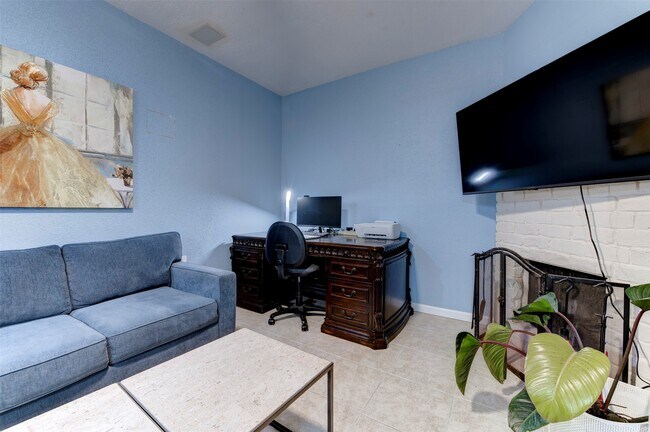 2300 Augusta Dr Unit 29