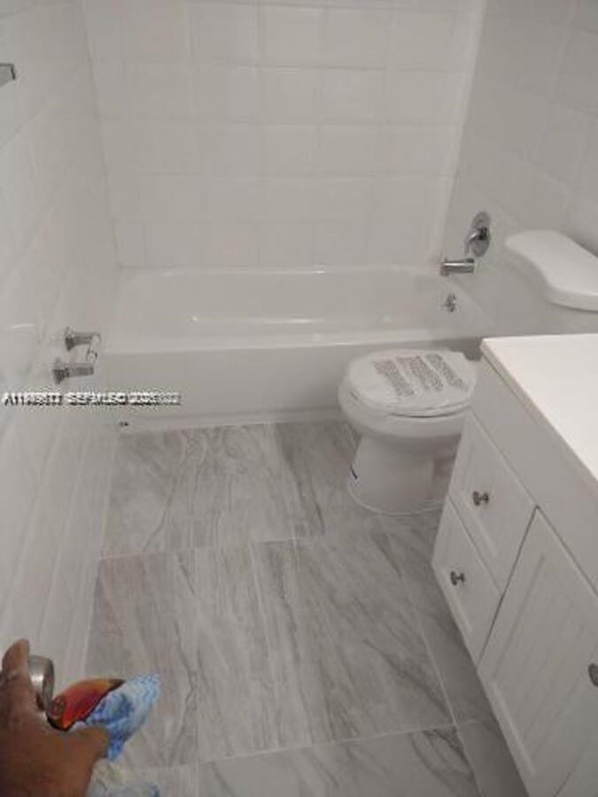 Photo - 7006-7008 NW 78th Ave