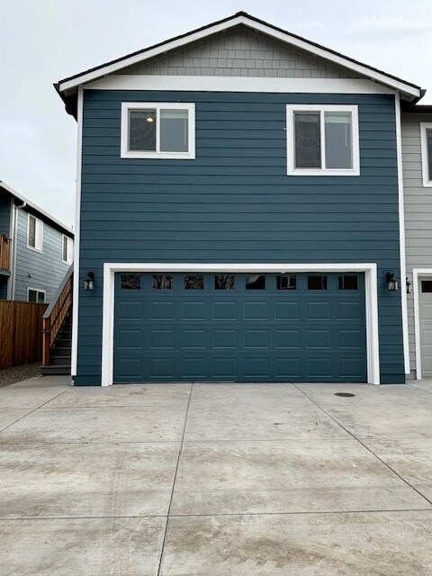 Photo - 1145 Annalise St