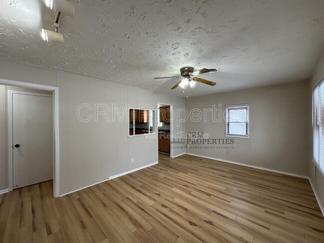 Photo - 1020 E Fischer St