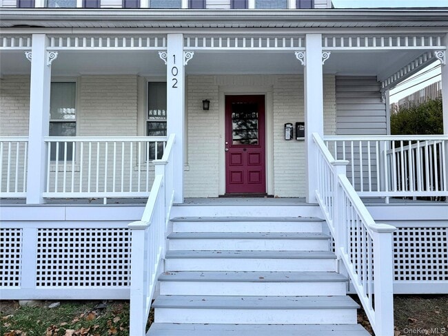 Building Photo - 102 N Midland Ave Unit 2