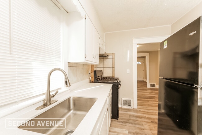 Photo - 2825 Askew Ave