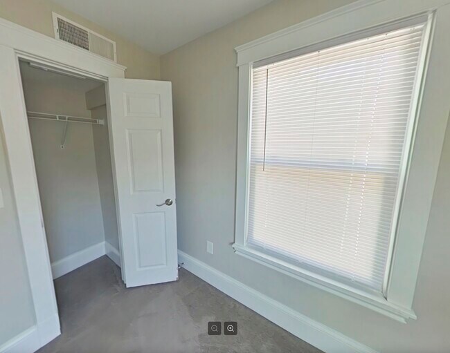 Photo - 2453 Neil Ave