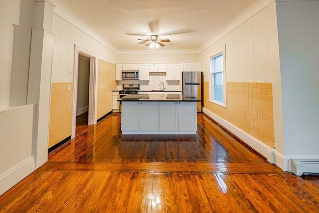 Building Photo - 118 White St Unit 2