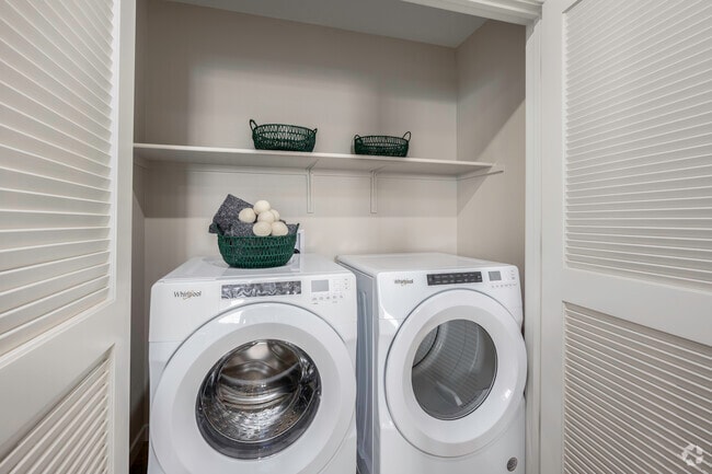 3BR, 3BA - 1453SF - Laundry