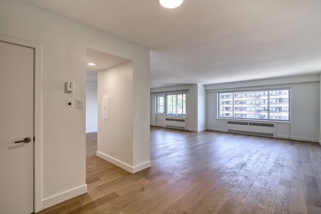 Photo - 3555 Chem. de la Côte-des-Neiges Unit 1901