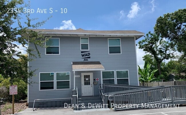 Building Photo - 2334 3rd Ave S Unit 10