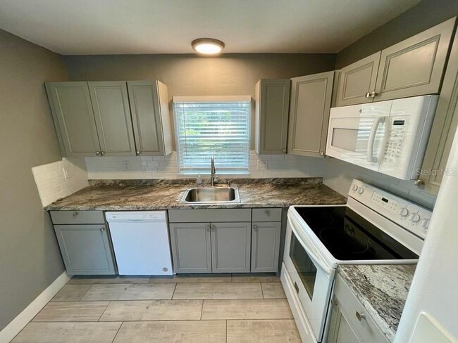 Photo - 1277 Seminole St